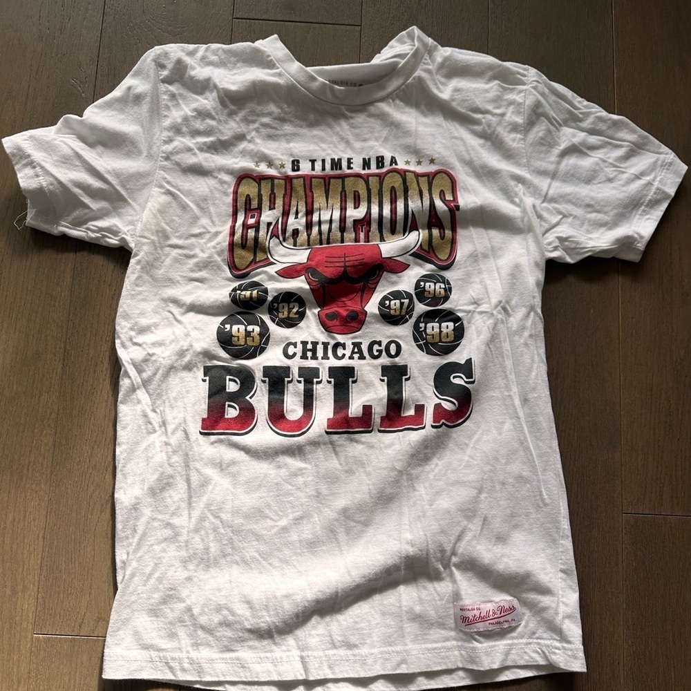 Mitchell & Ness NBA Chicago Bulls t-shirt​​​​ - Picture 2 of 3